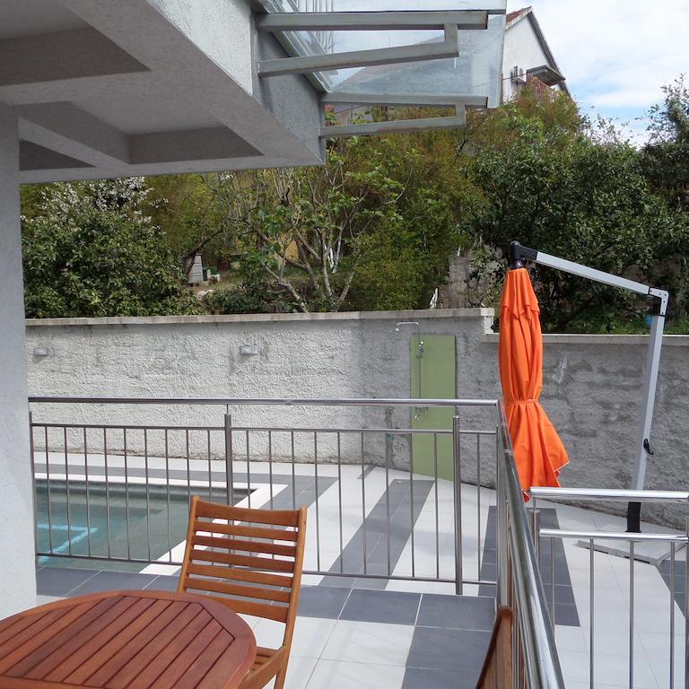Agape Apartments ติวัต ภายนอก รูปภาพ