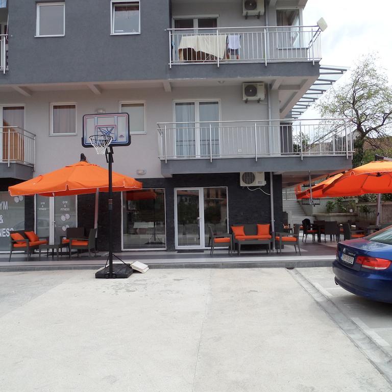 Agape Apartments ติวัต ภายนอก รูปภาพ