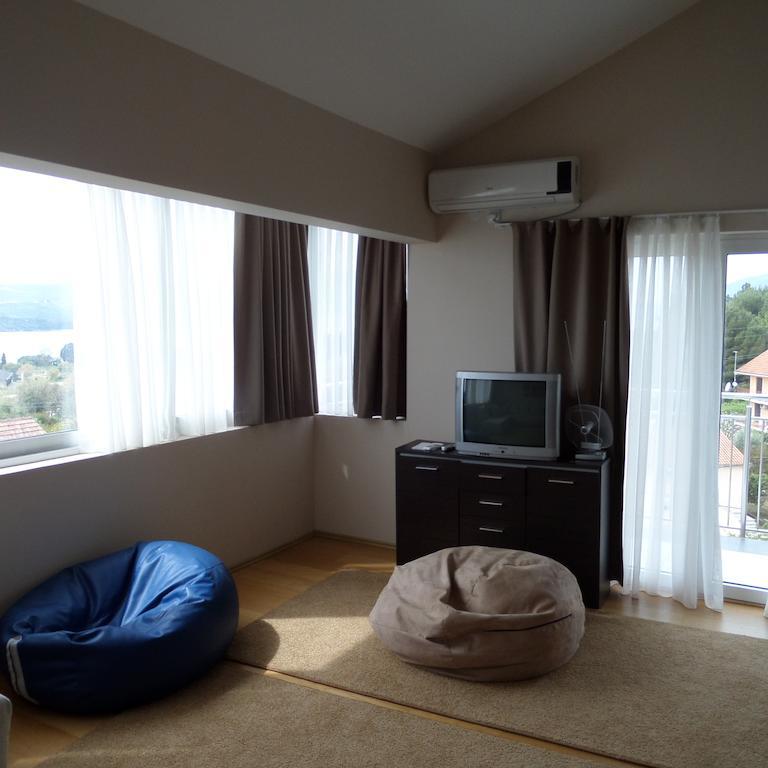 Agape Apartments ติวัต ภายนอก รูปภาพ