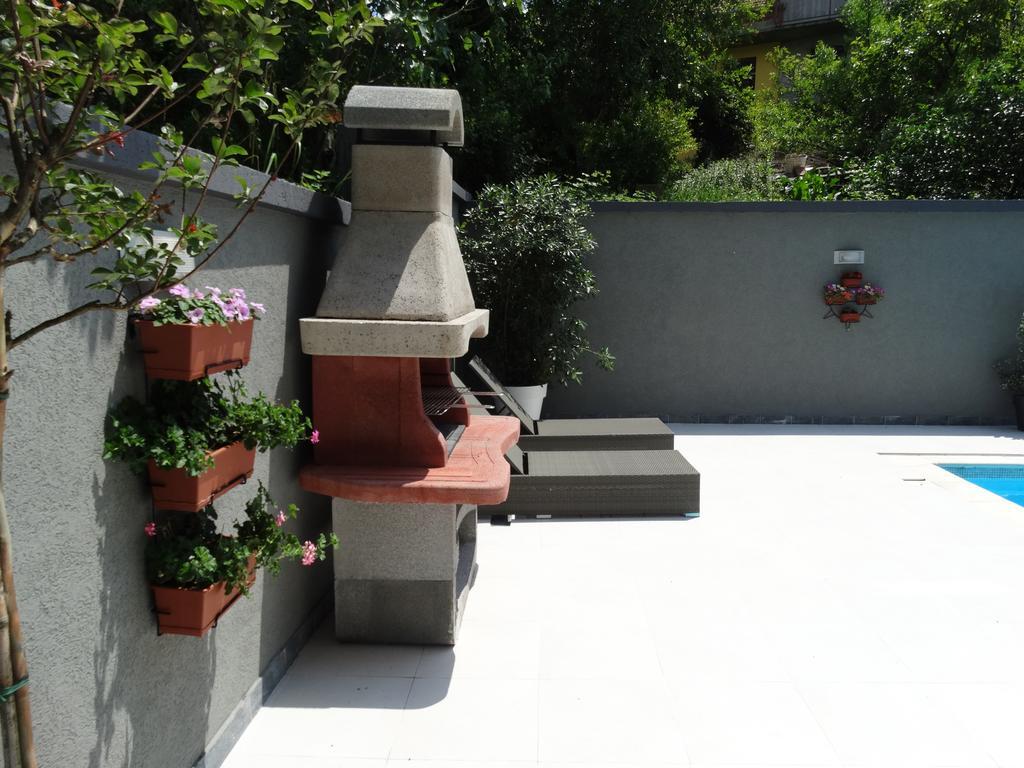 Agape Apartments ติวัต ภายนอก รูปภาพ