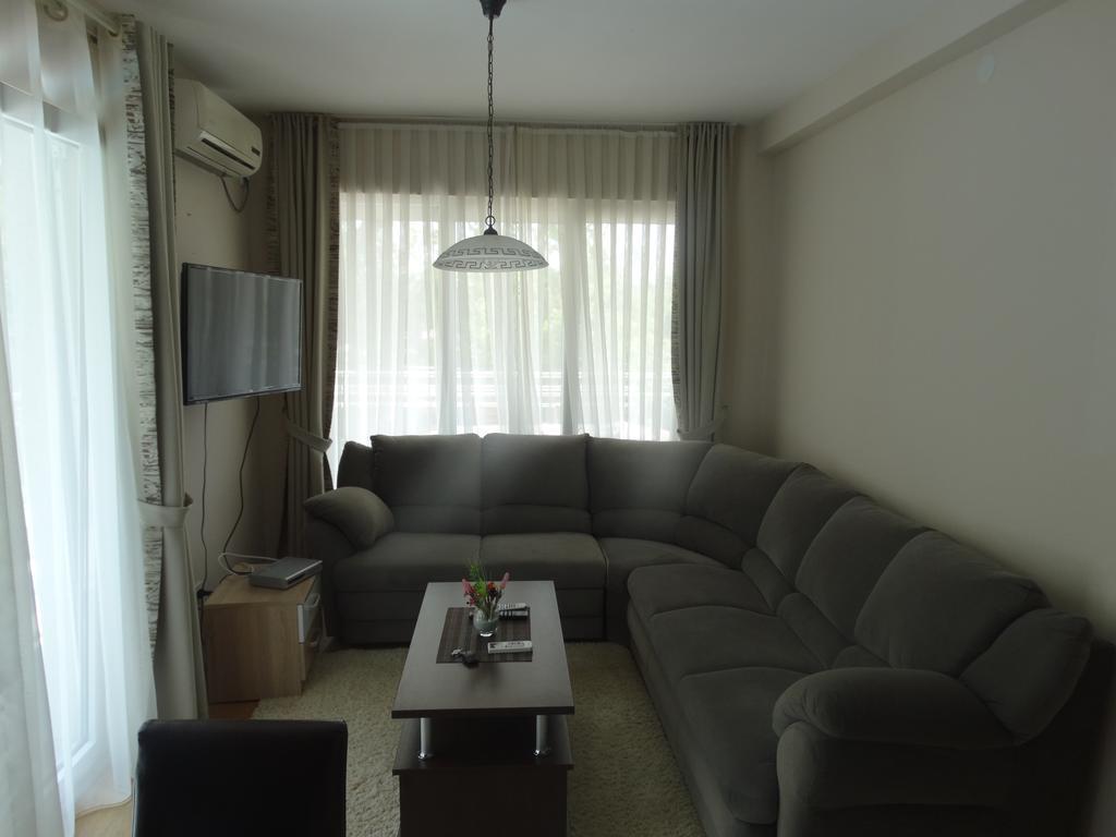 Agape Apartments ติวัต ภายนอก รูปภาพ