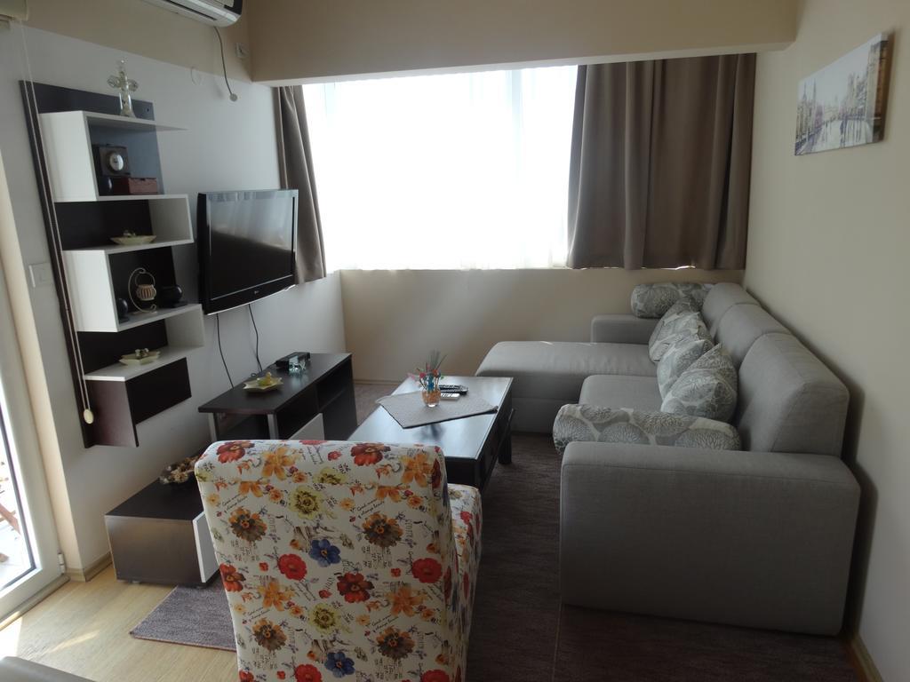 Agape Apartments ติวัต ภายนอก รูปภาพ