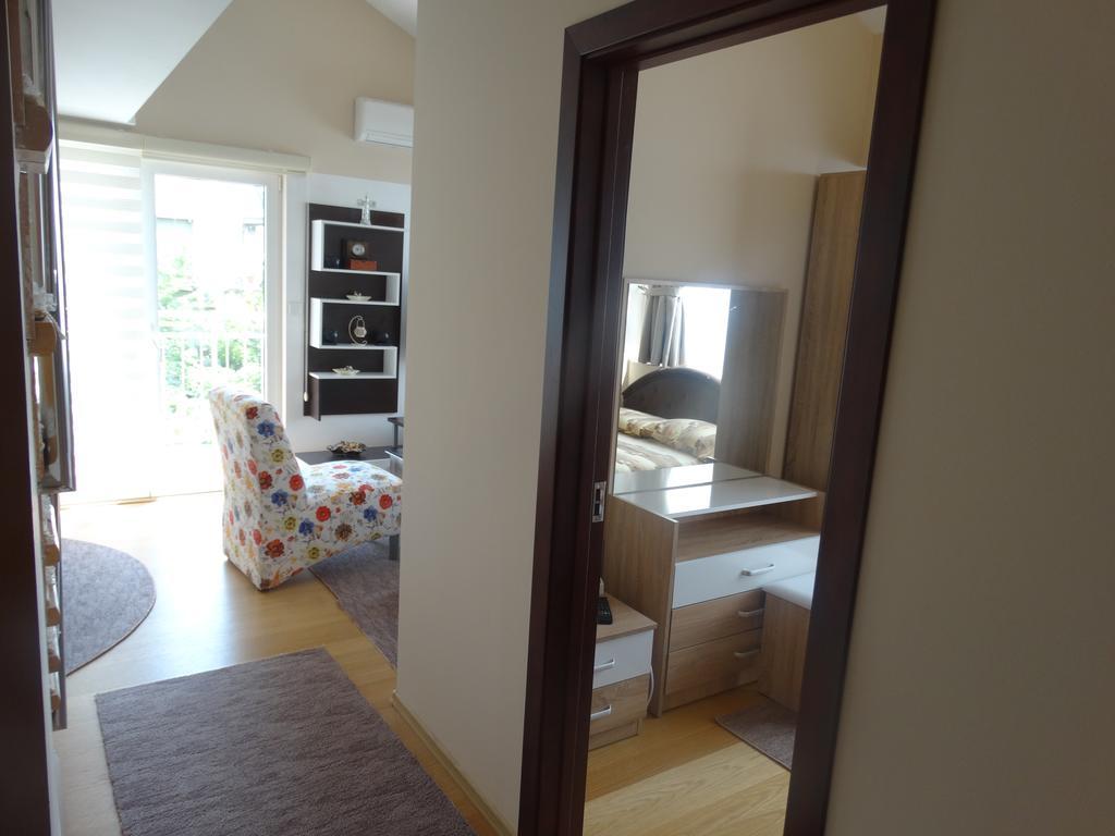 Agape Apartments ติวัต ภายนอก รูปภาพ