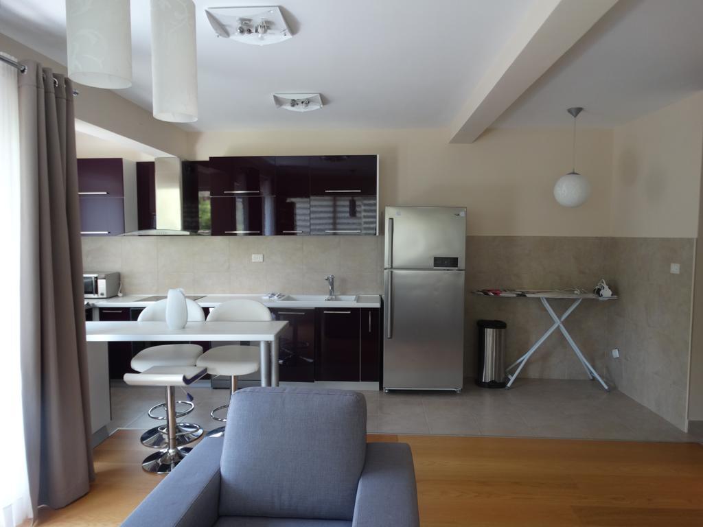 Agape Apartments ติวัต ภายนอก รูปภาพ